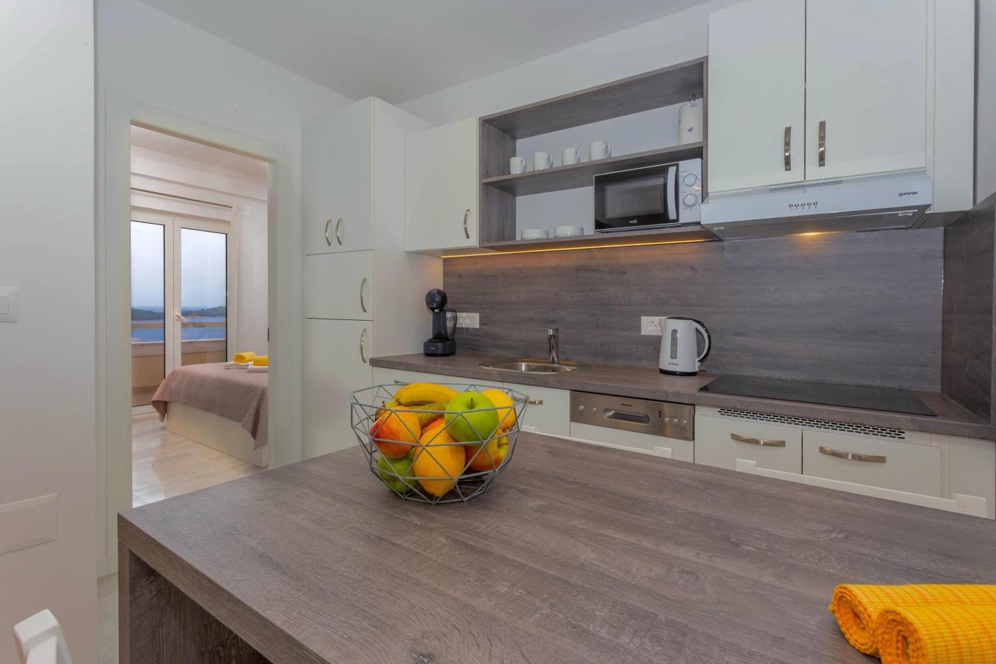 Apartments Tatjana Dominis Hvar Town Exterior photo